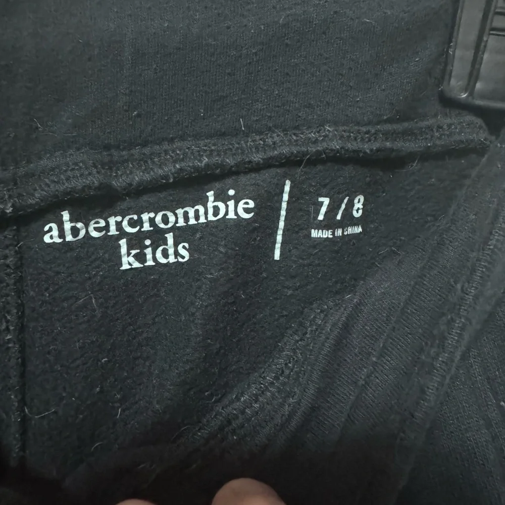 2 boys Abercrombie kids sweat pants - Picture 8 of 11